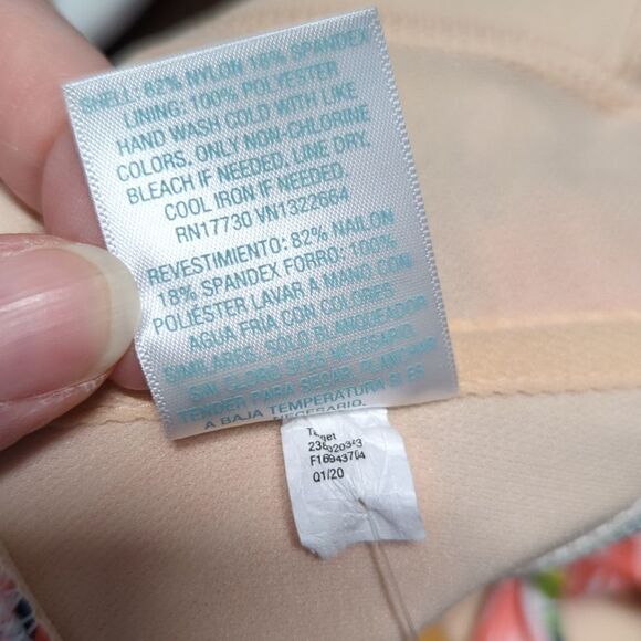 KONA Sol tropical floral print halter bikini top woman's‎ Size small NEW padded - Picture 11 of 13